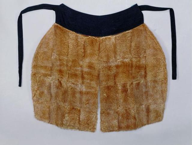 晚礼服短款有哪些，黄色晚礼服短款（古代女性服饰中主服的“中短款”）