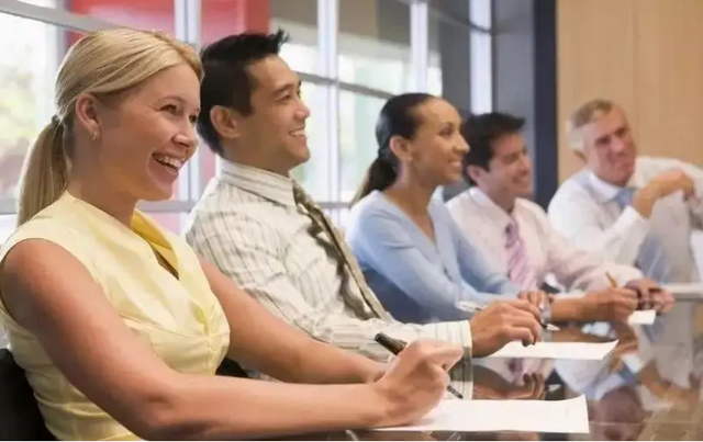 男英文网名简单好听，很好听的英文网名男（你还在取那些让人蛋疼的英文名吗）