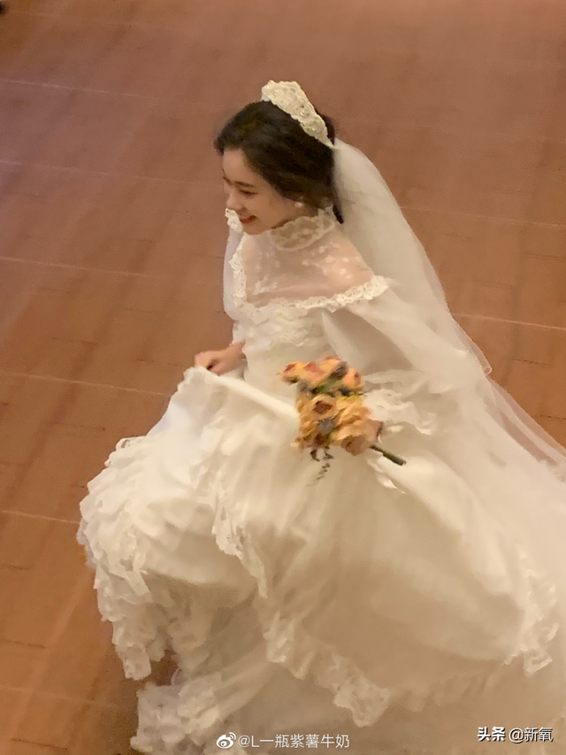 个性妩媚头像女，一点小性感 一点小妩媚微信（随便一张都是会被美少女们拿来做头像的程度）