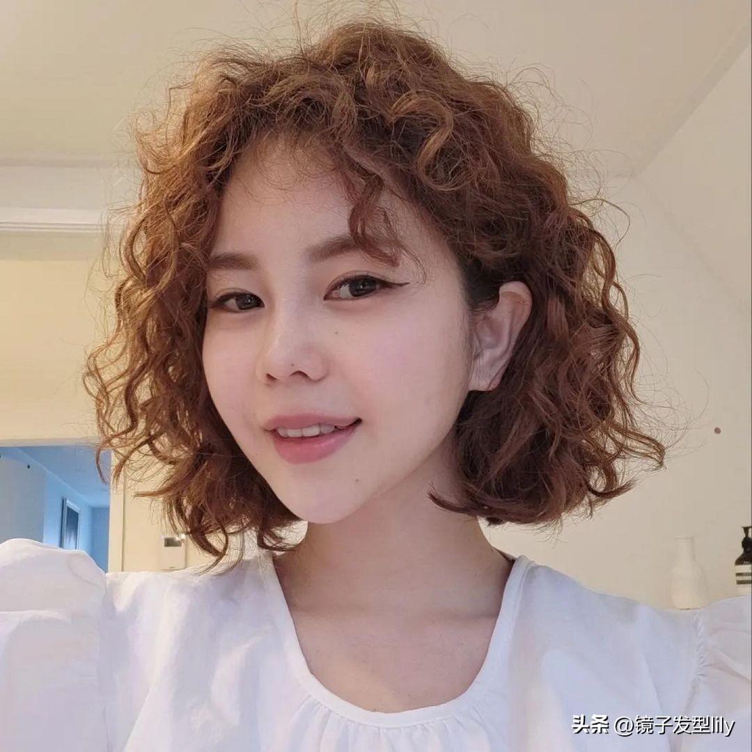 头大适合什么发型,头比较大的人适合剪什么发型(越剪越美的发型17款)