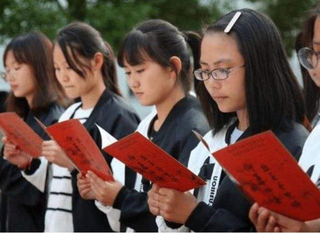 师范生不用考教师资格证了吗，2022年教师资格证非师范类不让考了吗（有了师范生教师职业能力证书）