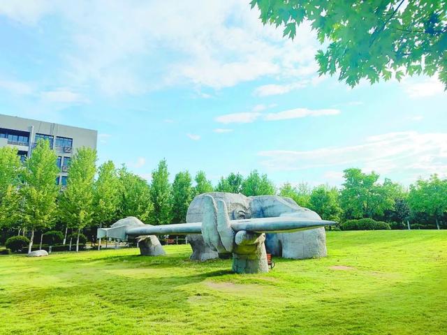 西安市内有哪些大学，西安市内有哪些大学排名（有所“中国最神秘的大学”）