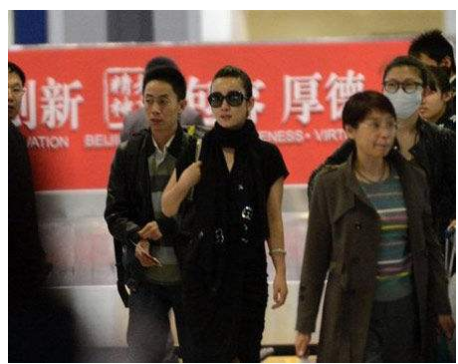 秦海璐婆婆：老公儿子均离世，儿媳孕期忍痛照顾，生活幸福也有泪