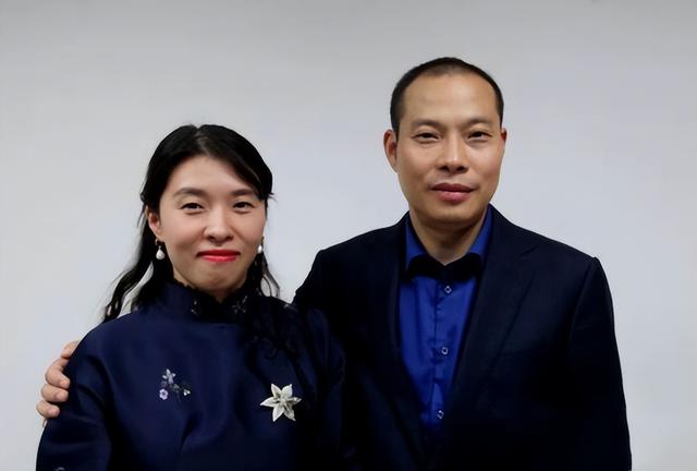 刘传健为什么不飞了，刘传健离了三次婚（九千米高空救下128人）