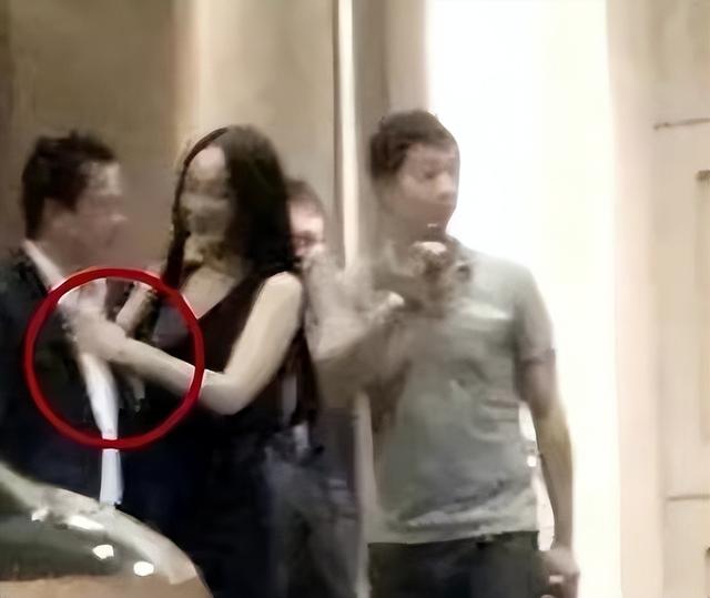 霍思燕和黄奕关系好不好，手撕黄奕傍上华谊老总