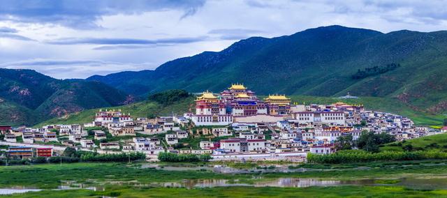 七八月份去哪里旅游比较好，七八月适合带孩子去哪里旅游（8月的旅行清单来了）