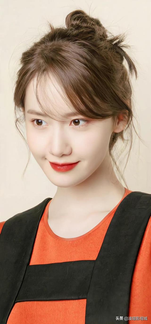 林允儿动态壁纸，高清可爱动态壁纸林允儿（韩国女星壁纸图片分享）