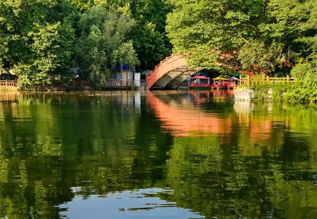 信阳旅游景点大全排名，信阳旅游必去景点（信阳周末游玩攻略之市区赏梅）