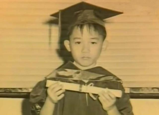 梁朝伟和刘嘉玲，梁朝伟刘嘉玲年轻时合照（酒到浓时香自溢。你为什么嫁我）