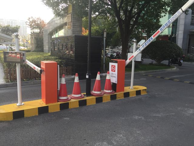 如何统计车流量，车流量计数器（上海嵌联自动化科技有限公司车流量统计系统）