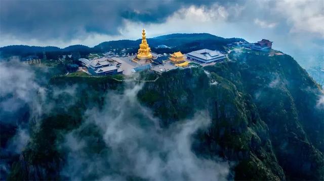 关于峨眉山的诗句，千年唐诗，还原峨眉山最美风景