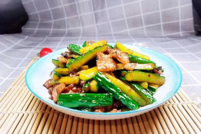 黄瓜怎么做好吃，黄瓜怎么炒好吃家常菜（分享4道美味做法）