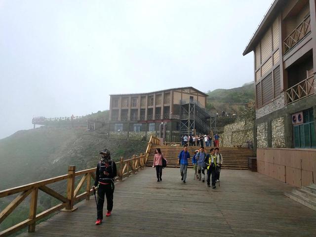 外出旅游住民宿是一种什么体验，出门旅游住民宿安全吗（住过青旅民宿豪华酒店）