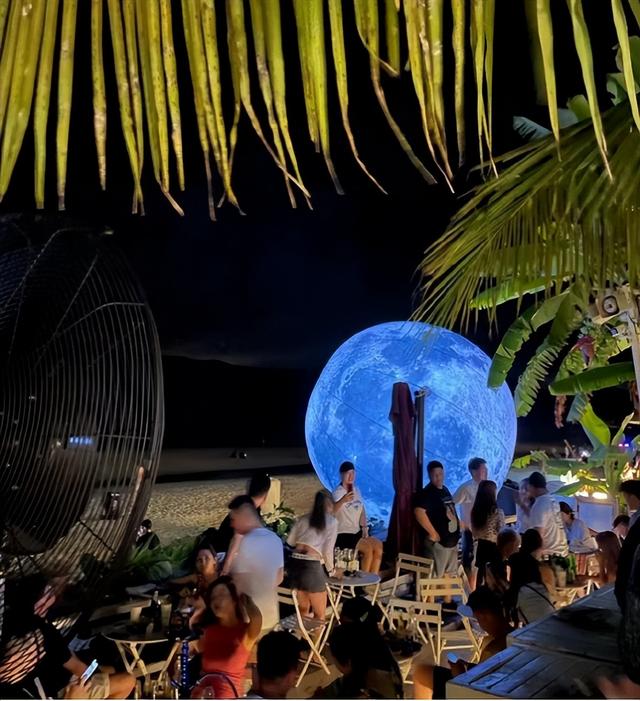 蜈支洲岛旅游攻略，蜈支洲岛旅游攻略怎么去多少门票（蜈支洲岛攻略——带你去找夜生活）