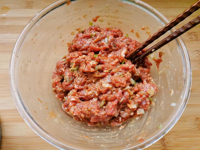 饺子煮多长时间，饺子煮多久（3种“福气馅”饺子别忘端上桌）
