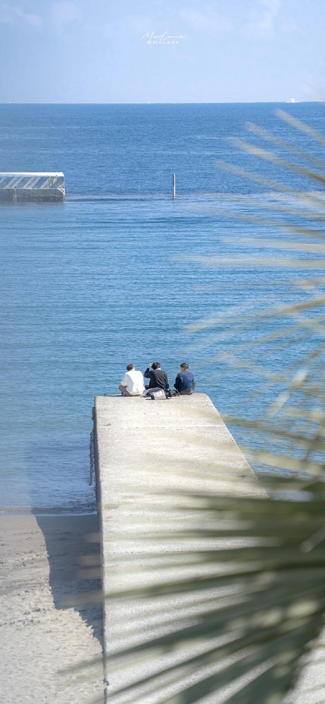 海边玩的心情发朋友圈，适合去海边玩发朋友圈的句子（适合去海边发的文艺朋友圈文案）