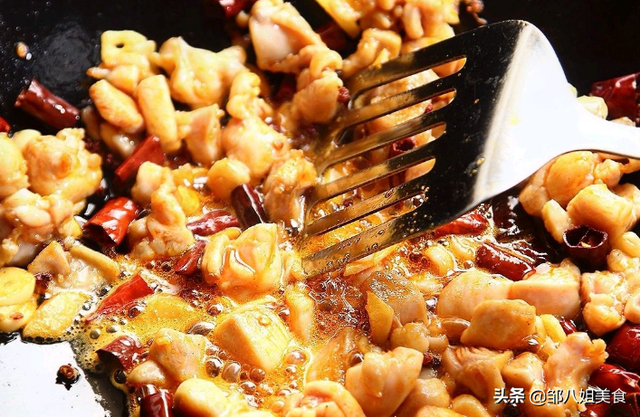 宫保鸡丁制作方法，牢记“料汁的配比”（怎么炒宫保鸡丁）