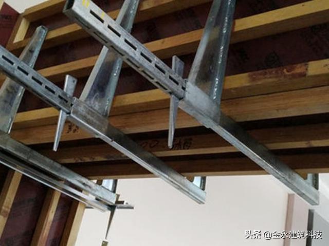 梁夹具有哪些优点，关于梁卡具你知道哪些用处（新型梁夹具颠覆传统）