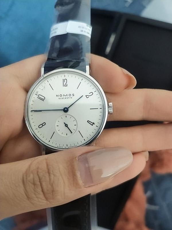 nomos手表，nomos手表什么人喜欢戴（nomos手表哪款好）