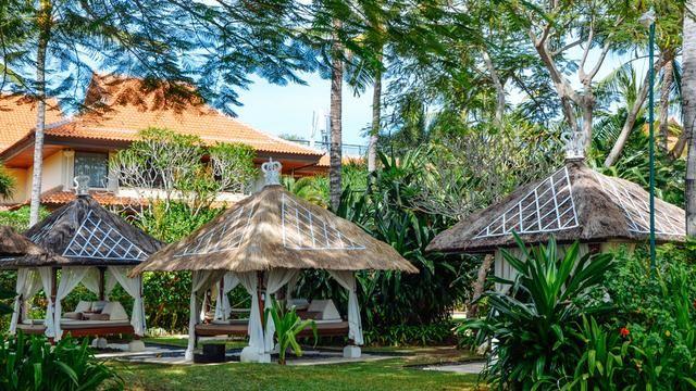 金巴兰海滩的地址在哪里，巴拉湾海滩在哪里（巴厘岛绝美海滩太多了）