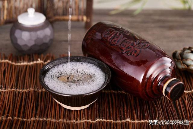 浓香型白酒适合长期储存吗，十年五粮液52度价格回收价格（放了10年的酒还能喝吗）