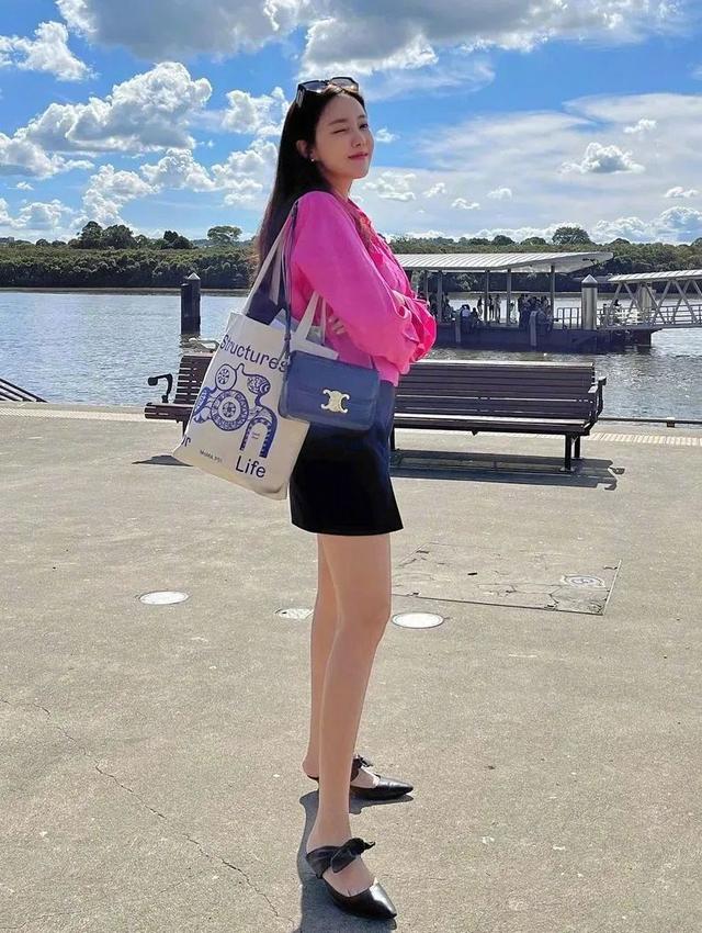 去海边穿什么鞋子合适，去海边沙滩穿什么鞋最合适（今夏最火的4双新鞋）