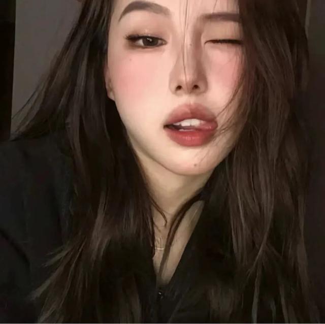 男生的手好看图片，手控头像/男生/好看的手手♡月牙儿微信（男生最心动的4种头像类型）