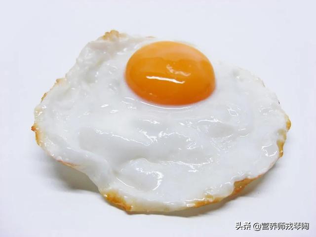 蛋白粉的功效与禁忌，蛋白粉的功效和作用与禁忌（普通人日常有必要吃蛋白粉吗）