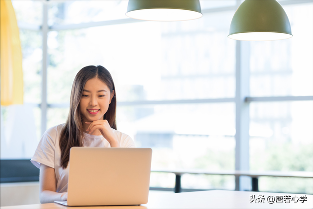 化解焦虑的正确方法是答案，解除焦虑十种有效方法（焦虑大都来自内在无法掌控生活）
