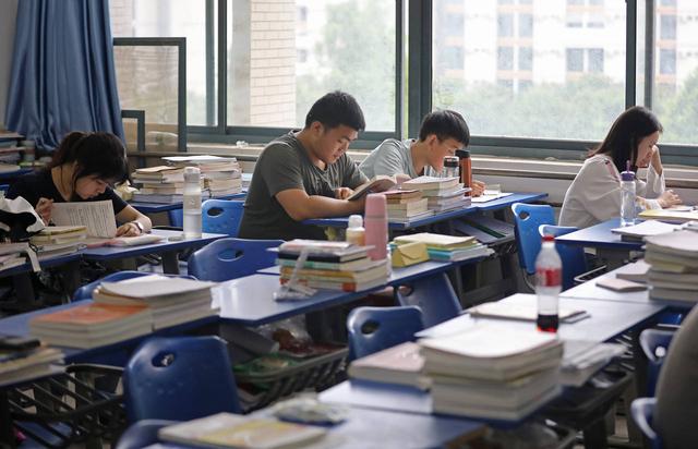 研究生报考简章，2020年硕士研究生招生简章（2023硕士研究生招生简章发布）