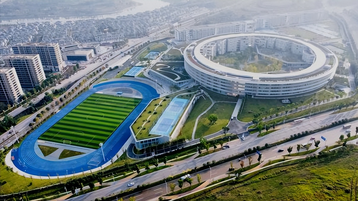 重庆高中排名前五十有哪些学校（厉害了）