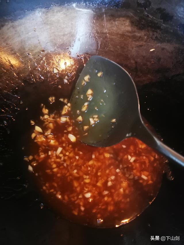 西生菜怎么做好吃，西生菜怎么做好吃又简单（脆脆好吃的蚝油西生菜）