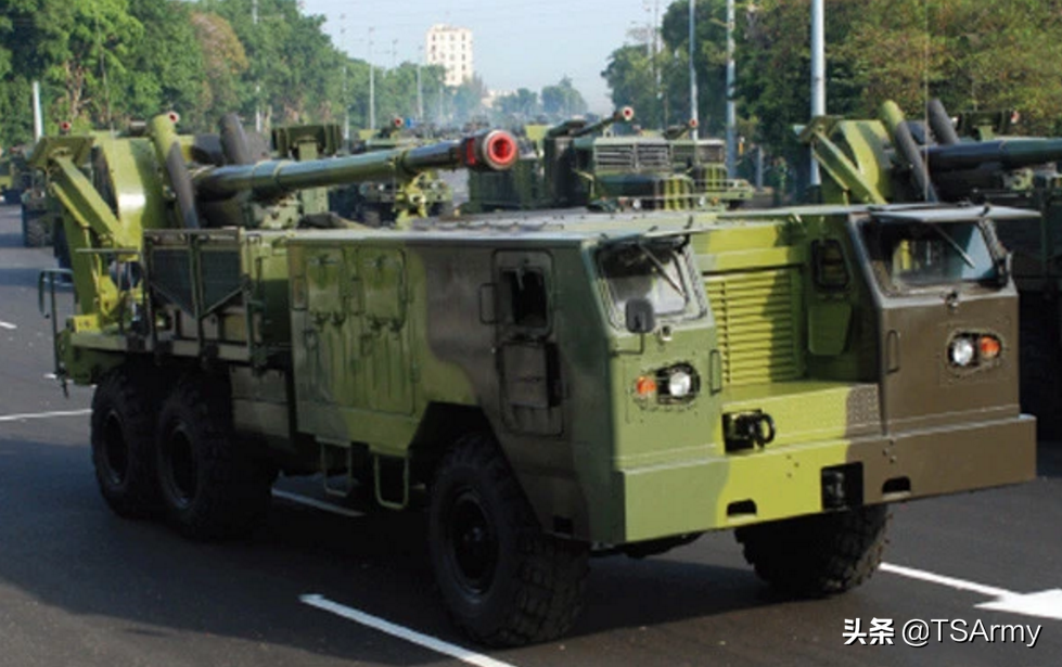 所采用的底盘就是克拉斯255b型,不过越南方面对这种卡车的驾驶舱和