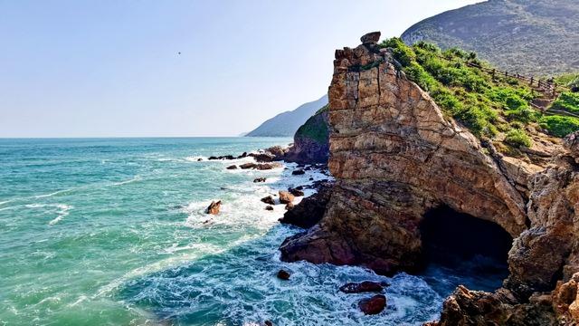 深圳西冲沙滩风景区，夏天是属于海边的季节