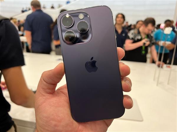 iPhone在华单周销量暴跌27%，iPhone在中国销量急剧下降的第三周