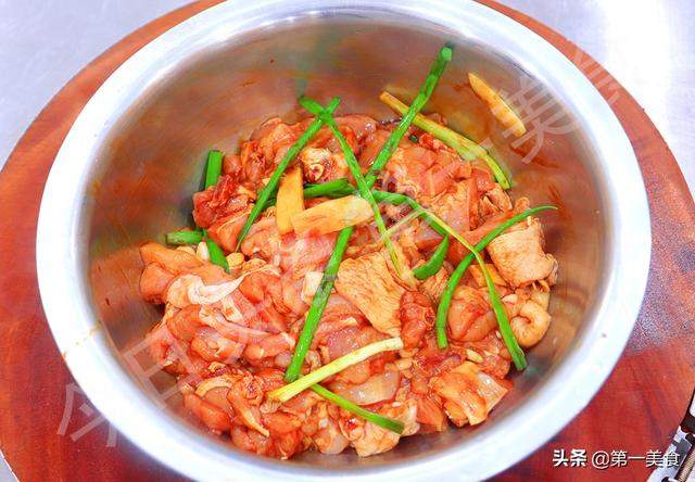 闷饭的家常做法，闷饭的家常做法窍门（只用一个电饭锅）