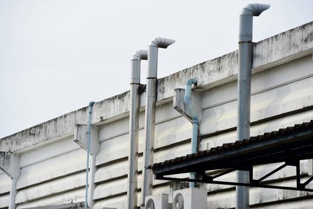 风管清洗周期 多久洗一次呢，风管清洗周期（空调风管机清洗的常见清洗方法）