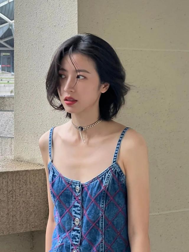 脑门大适合什么发型，脑门大适合啥发型（怎样才能找到适合自己的那款）