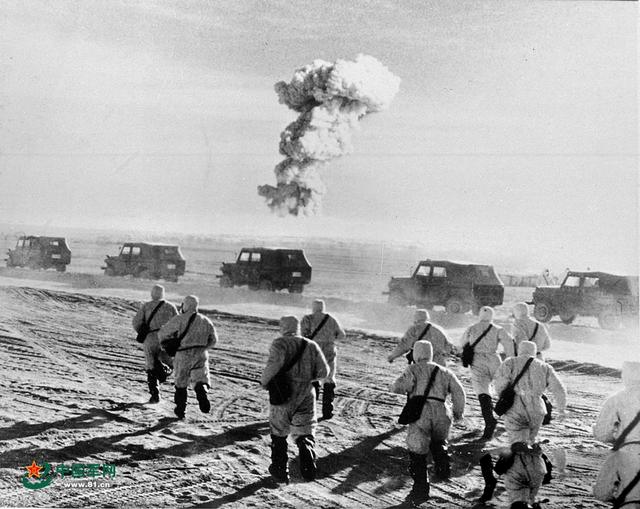 我国第一颗氢弹，我国成功爆炸第一颗氢弹在多少年（中国第一颗氢弹成功试爆后）