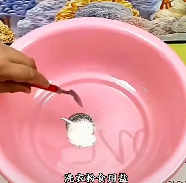 小苏打去霉点最有效的方法，小苏打怎么去霉斑（活了30年才知道的除霉小技巧）