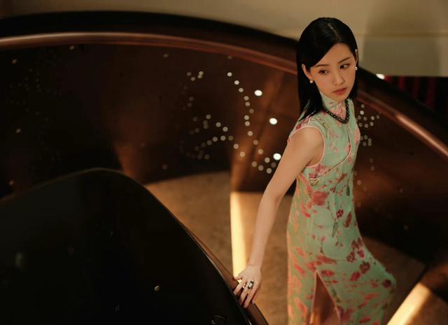 标准美女脸，标准美女脸部上庭（10位娱乐圈的冷脸美女）