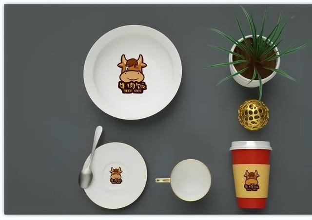 样机怎么做，样机怎么做成实物（餐厅品牌VI提案样机这么做）