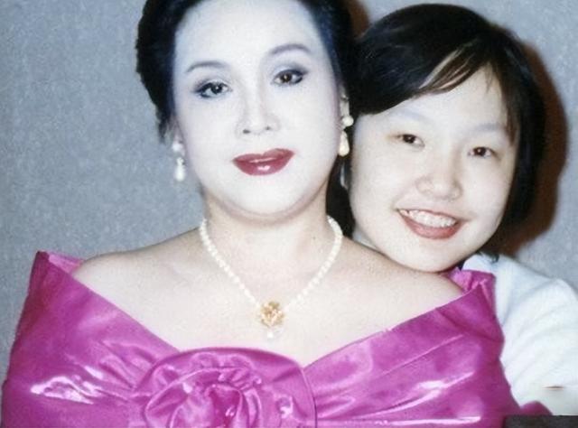 李谷一儿子，李谷一有孩子吗（和金铁霖离婚各自有遗憾）