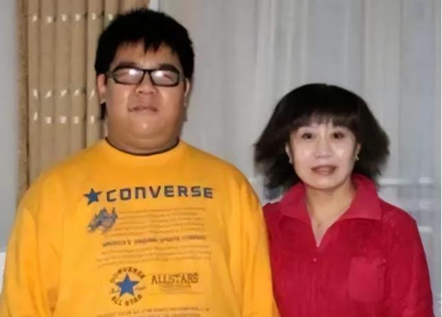 27岁盲人歌手杨光，终为自己的狂妄付出代价