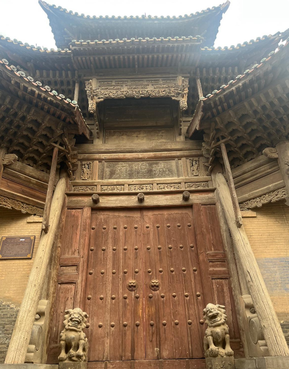 探寻古代县级城隍庙的神秘力量，揭开压迫感背后的故事
