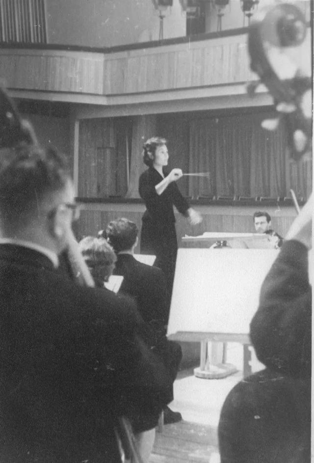 感动中国人物事迹，感动中国十大人物事迹（郑小瑛：让世界听见中国）