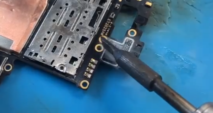 vivo手机开不了机怎么办,vivo开不了机怎么办(vivo s1 短路不开机)