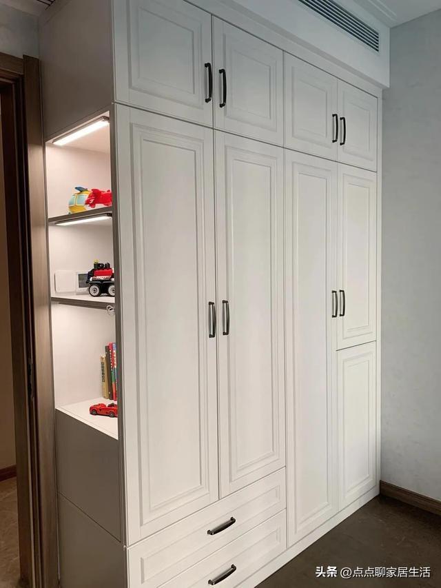 卧室衣柜最好看的颜色，装修衣柜什么颜色最好看（实际大有讲究）