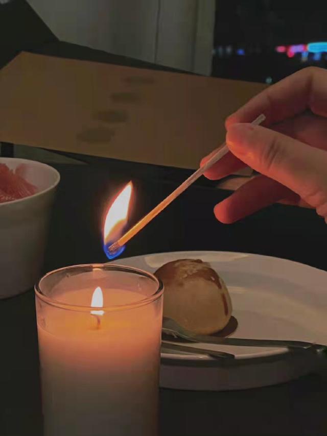 救赎是什么意思，救赎是什么意思爱情（救赎自己的句子）