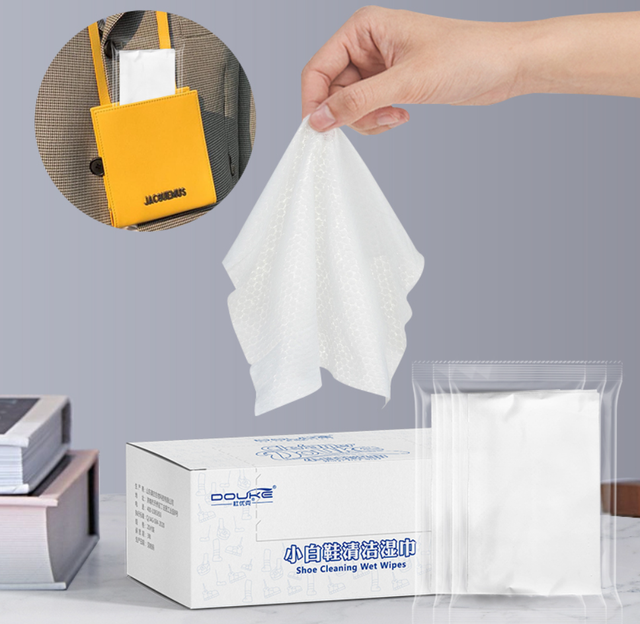 如何用清洁液清洗小白鞋，如何用清洁液清洗小白鞋视频（你知道正确清洗方法吗）